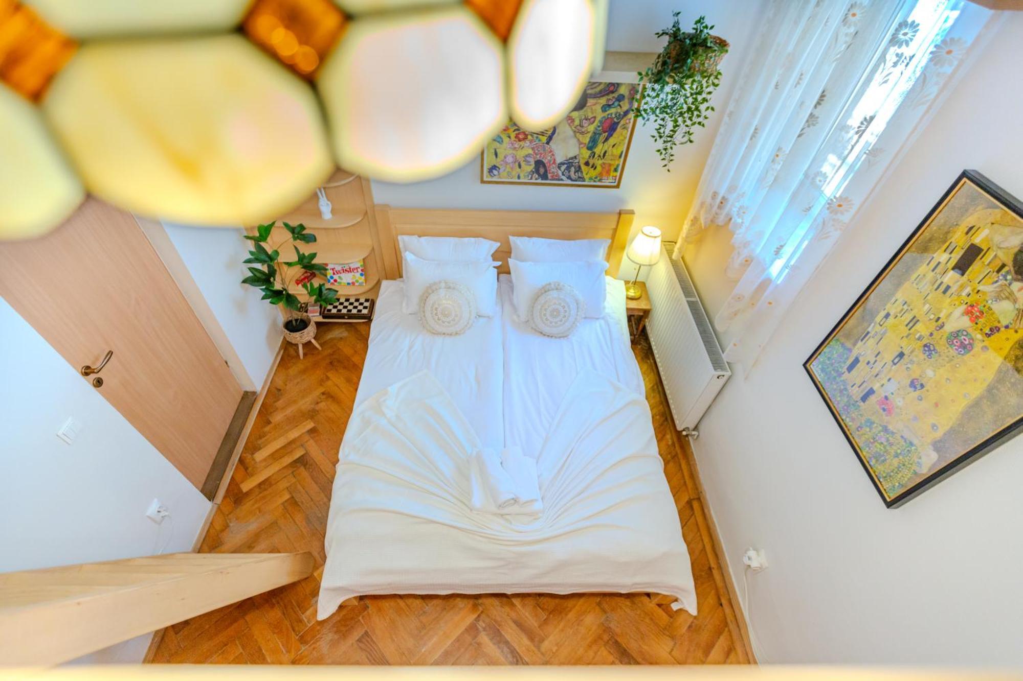 A Piece Of History Guesthouse Brasov Exterior photo